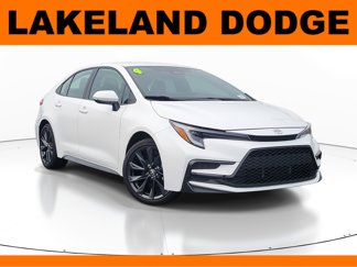 Used 2024 Toyota Corolla SE image 1