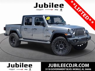 Certified 2020 Jeep Gladiator Sport w/ Quick Order Package 24S image 1