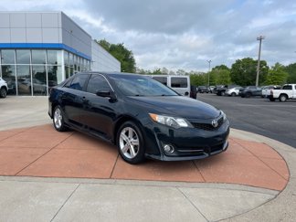 Used 2014 Toyota Camry SE image 1