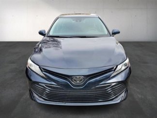 Used 2020 Toyota Camry XLE image 1