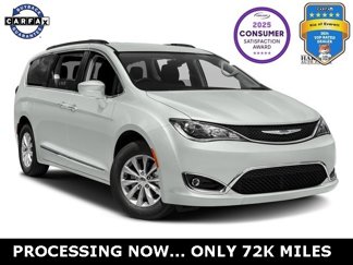 Used 2017 Chrysler Pacifica Touring-L Plus image 1
