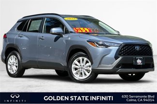 Used 2022 Toyota Corolla Cross LE image 1