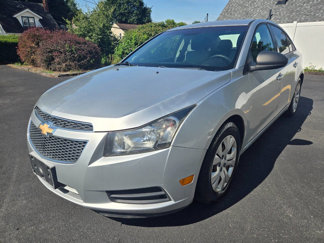Used 2013 Chevrolet Cruze LS image 1