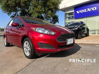 Used 2017 Ford Fiesta SE image 1