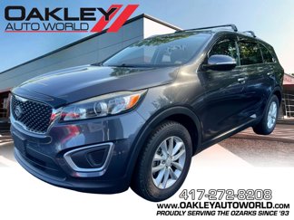 Used 2016 Kia Sorento LX image 1