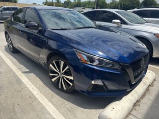 Used 2021 Nissan Altima 2.5 SR w/ SR Premium Package image 1