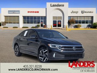 Used 2023 Volkswagen Jetta SEL image 1