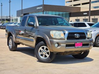 Used 2011 Toyota Tacoma PreRunner image 1