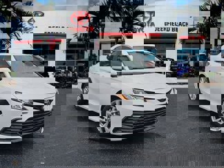 Used 2022 Toyota Camry LE image 1