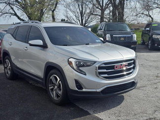 Used 2019 GMC Terrain SLT image 1