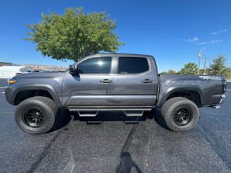 Used 2023 Toyota Tacoma TRD Off-Road image 1