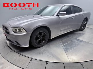 Used 2013 Dodge Charger SE image 1
