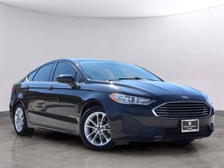Used 2019 Ford Fusion SE image 1