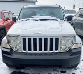 Used 2012 Jeep Liberty Sport image 1