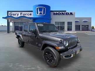 Used 2023 Jeep Gladiator Overland image 1