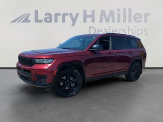 Certified 2021 Jeep Grand Cherokee L Laredo image 1