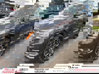Used 2018 GMC Acadia Denali w/ Technology Package image 1