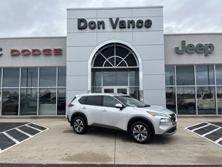 Used 2021 Nissan Rogue SV image 1