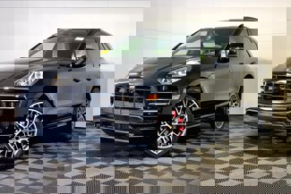 Certified 2018 Porsche Macan Turbo image 1