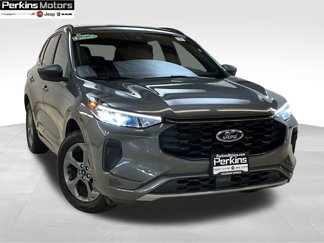 Used 2024 Ford Escape ST-Line image 1