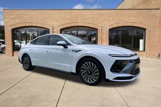 Certified 2024 Hyundai Sonata SEL image 1