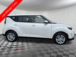 Used 2025 Kia Soul LX image 1