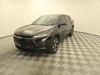 Used 2024 Chevrolet Trax RS w/ Sunroof Package image 1
