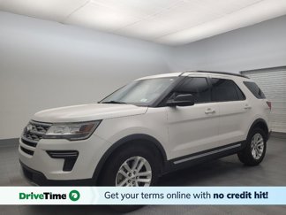 Used 2018 Ford Explorer XLT image 1