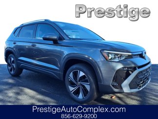 New 2025 Volkswagen Taos SE image 1