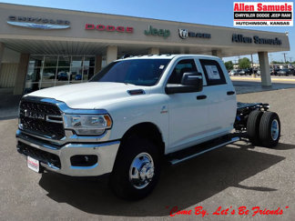 New 2024 RAM 3500 Tradesman w/ Chrome Appearance Group image 1