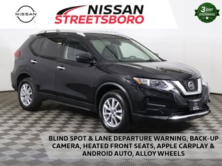 Used 2020 Nissan Rogue SV image 1