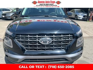 Used 2021 Hyundai Venue SE image 1