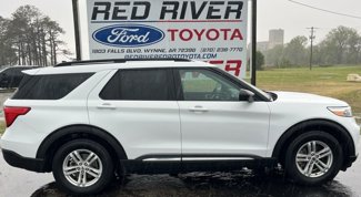 Used 2021 Ford Explorer XLT image 1