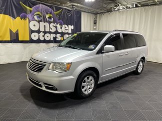 Used 2011 Chrysler Town & Country Touring image 1