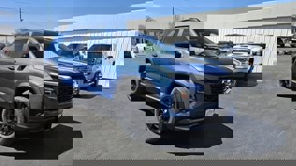 New 2025 Chevrolet Equinox LT w/ Midnight Edition image 1