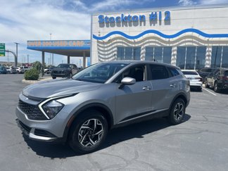 Used 2023 Kia Sportage LX image 1