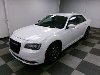 Used 2017 Chrysler 300 S image 1