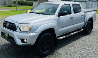 Used 2012 Toyota Tacoma 4x4 Double Cab image 1