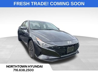 Used 2023 Hyundai Elantra SEL image 1