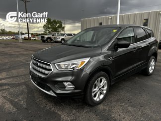 Used 2017 Ford Escape SE image 1