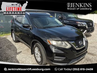 Used 2017 Nissan Rogue SV image 1