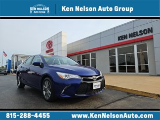 Used 2016 Toyota Camry SE image 1