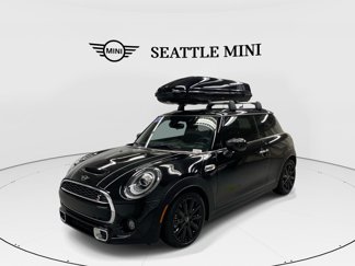 Used 2021 MINI Cooper S w/ Driver Assistance Package image 1