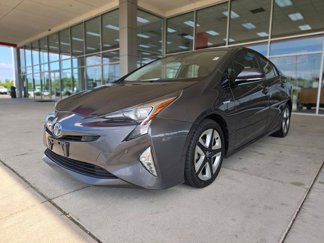 Used 2017 Toyota Prius Four image 1