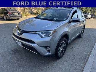 Used 2018 Toyota RAV4 XLE image 1