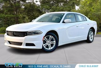 Used 2019 Dodge Charger SXT image 1