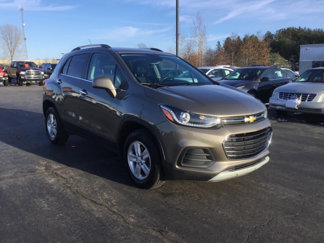 Used 2020 Chevrolet Trax LT w/ Driver Confidence Package image 1