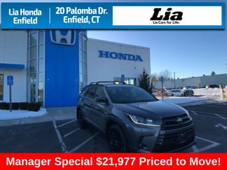 Used 2019 Toyota Highlander SE image 1