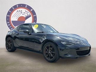 Used 2017 MAZDA MX-5 Miata RF Grand Touring image 1