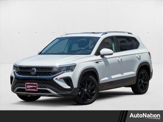 Used 2022 Volkswagen Taos SE image 1